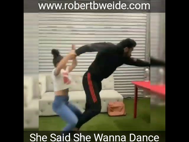 Robert B.Weide Season 3 Episode 5 – She Said She Wanna Dance